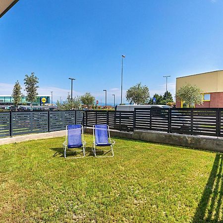 ペスキエーラ・デル・ガルダUna Terrazza Sul Lago A2 Con Piscina By Wonderful Italyアパートメント エクステリア 写真